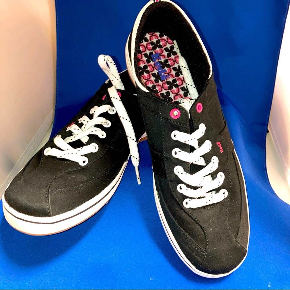 Keds Black Canvas Sneakers Women's Size 9 1/2 M Lace Up WF37732 NIB Read